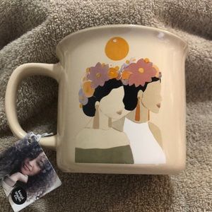 NWT Kenzi Studio & Co “Sisters/Friends”Coffee Mug